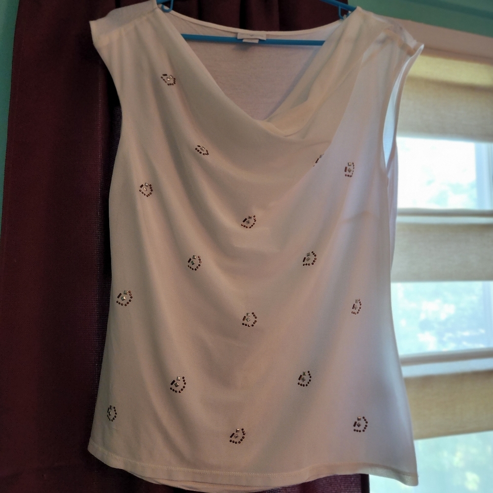 Jaclyn Smith,size L, cream sleeveless